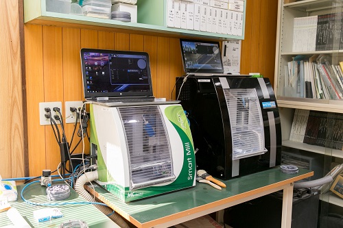 複雑な修復物を高い精度で作成できるCAD・CAM